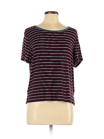 American Eagle Outfitters Short Sleeve T-Shirt (view 1)