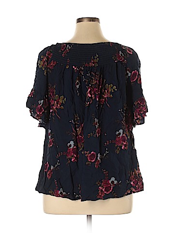 Terra & Sky Short Sleeve Blouse (view 2)