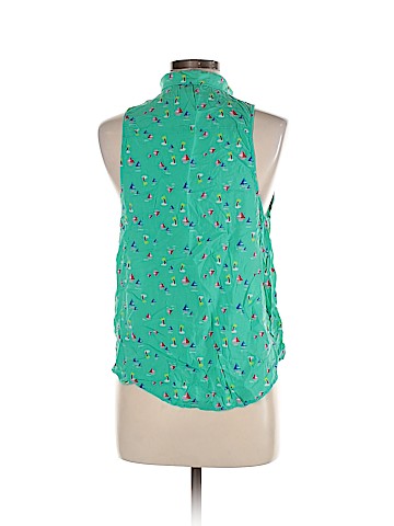 Hollister Sleeveless Button-Down Shirt (view 2)