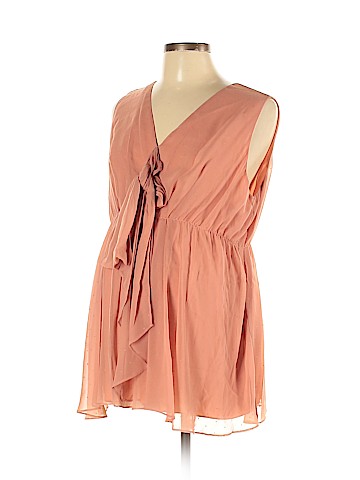 Robbi & Nikki Sleeveless Blouse (view 1)