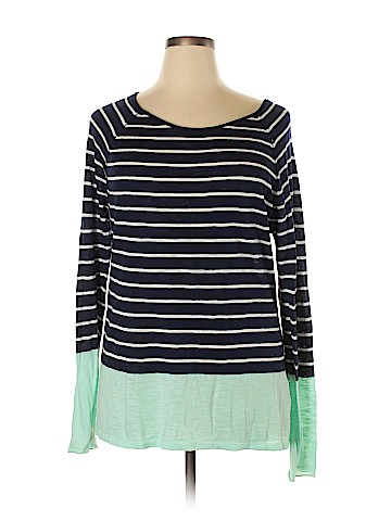 Old Navy Long Sleeve T-Shirt (view 1)