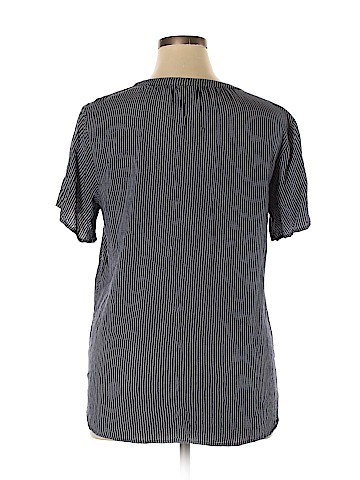 Old Navy Short Sleeve Blouse (view 2)