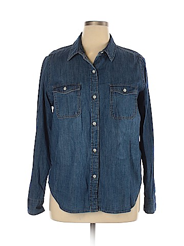 Universal Thread Long Sleeve Button-Down Shirt (view 1)