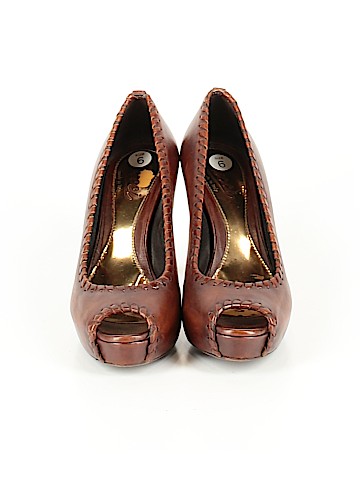 Gucci Heels (view 2)