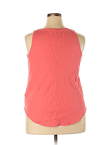Old Navy Sleeveless T-Shirt (view 2)