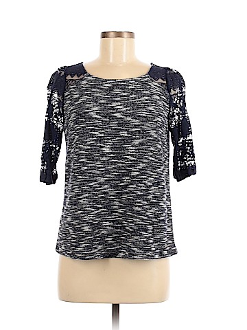 Urban Outfitters 3/4 Sleeve Top (view 1)