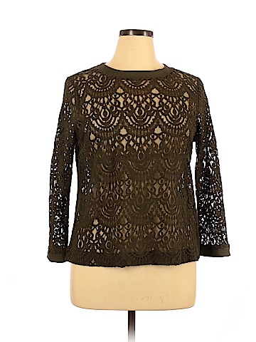 Banana Republic Long Sleeve Button-Down Shirt (view 1)