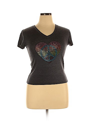 2 Chic Short Sleeve T-Shirt (view 1)