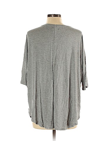 American Eagle Outfitters Short Sleeve T-Shirt (view 2)