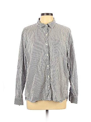 Old Navy Long Sleeve Button-Down Shirt (view 1)