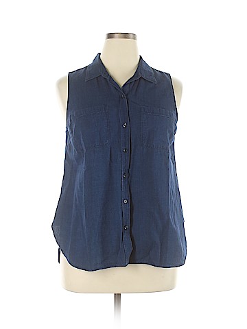 Old Navy Sleeveless Button-Down Shirt (view 1)