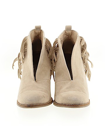 COCONUTS by Matisse Ankle Boots (view 2)