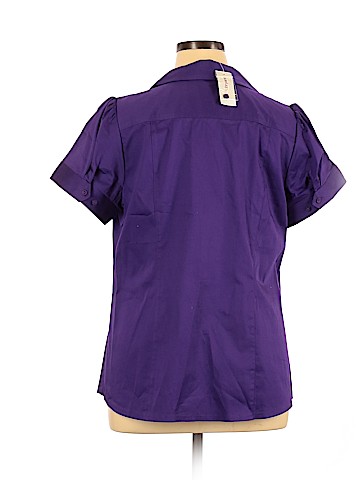 Lane Bryant Short Sleeve Button-Down Shirt (view 2)