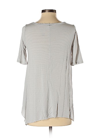 American Eagle Outfitters Short Sleeve T-Shirt (view 2)