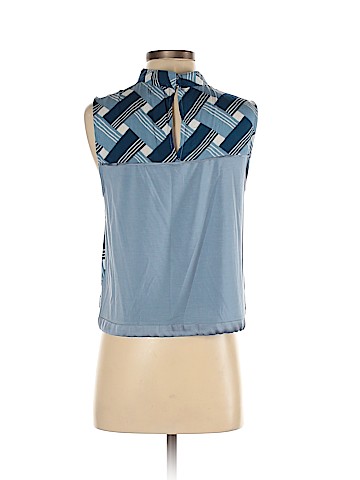 Tiny Sleeveless Blouse (view 2)