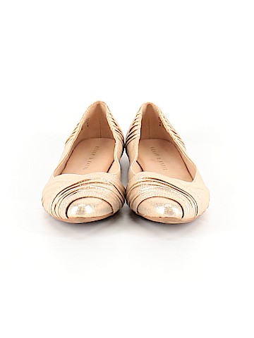 Kelly & Katie Flats (view 2)