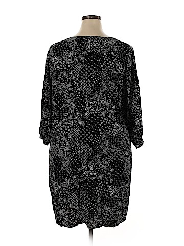 Old Navy Casual Dress (view 2)