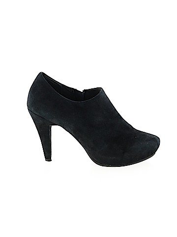 MICHAEL SHANNON Ankle Boots (view 1)