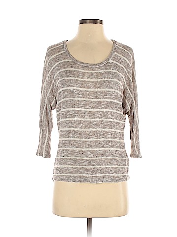 Forever 21 Pullover Sweater (view 1)