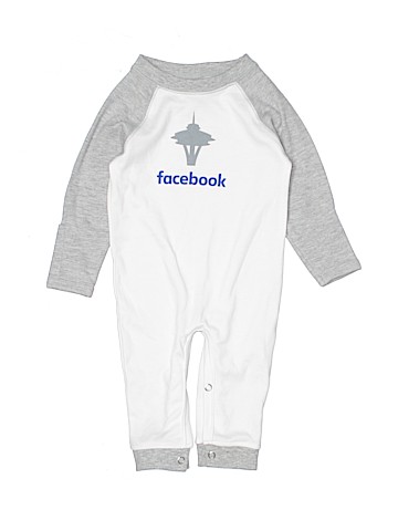 Laughing Giraffe Long Sleeve Outfit (view 1)