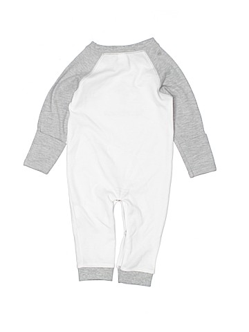 Laughing Giraffe Long Sleeve Outfit (view 2)