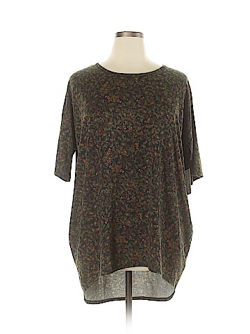 Lularoe Short Sleeve T-Shirt (view 1)