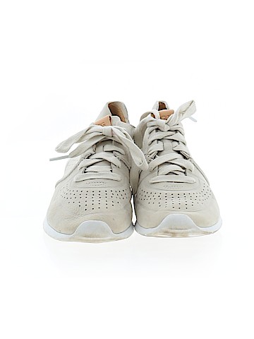 Ugg Australia Sneakers (view 2)