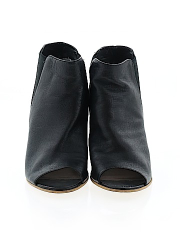 Steve Madden Ankle Boots (view 2)