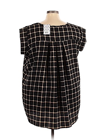 PIPHANY Short Sleeve Blouse (view 2)