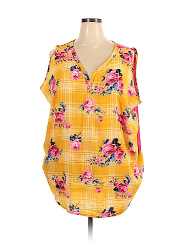 PIPHANY Sleeveless Blouse (view 1)