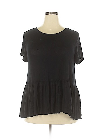 Mossimo Supply Co. Short Sleeve Top (view 1)