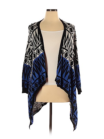 Attitudes by Renee Cardigan (view 1)