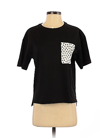 Uniqlo Short Sleeve T-Shirt (view 1)
