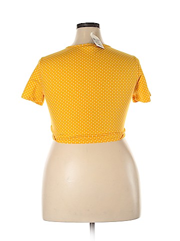 Forever 21 Plus Short Sleeve Top (view 2)