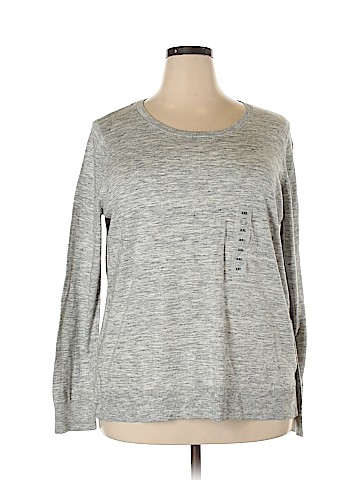 Old Navy Pullover Sweater (view 2)