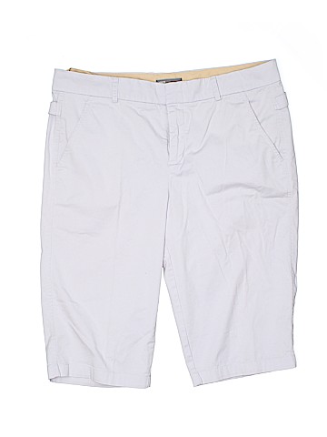 Vince. Khaki Shorts (view 1)