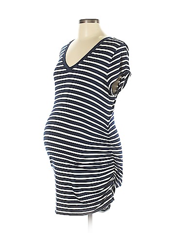 Liz Lange Maternity Short Sleeve T-Shirt (view 1)