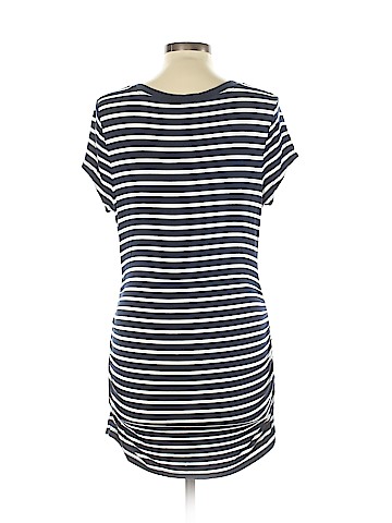 Liz Lange Maternity Short Sleeve T-Shirt (view 2)