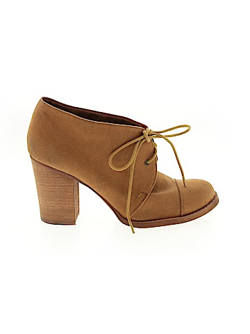 Chinese Laundry Ankle Boots (view 1)