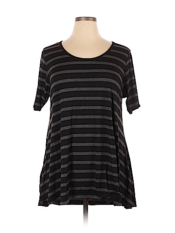 Lularoe Short Sleeve T-Shirt (view 1)