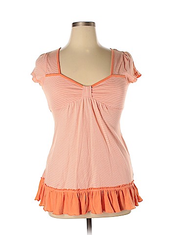 FANG Short Sleeve Top (view 1)