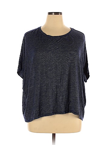 Forever 21 Short Sleeve T-Shirt (view 1)