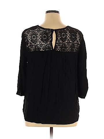 Old Navy 3/4 Sleeve Blouse (view 2)