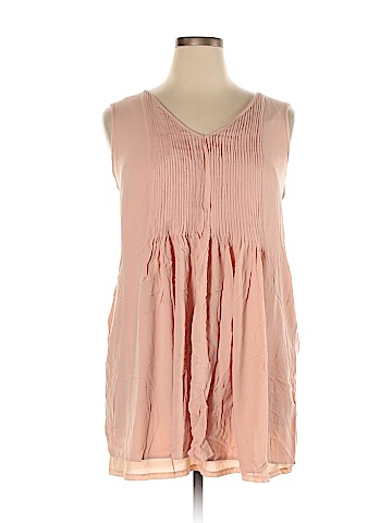 Old Navy Casual Dress (view 1)