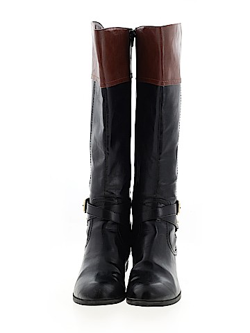 Coach and Four Boots (view 2)