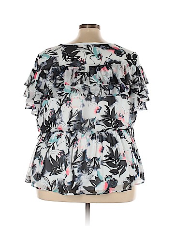 Lane Bryant Short Sleeve Blouse (view 2)