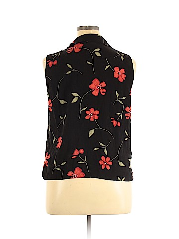 Kathie Lee Short Sleeve Button-Down Shirt (view 2)