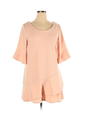 Slate & Willow Casual Dress (view 1)