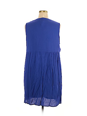 Old Navy Casual Dress (view 2)