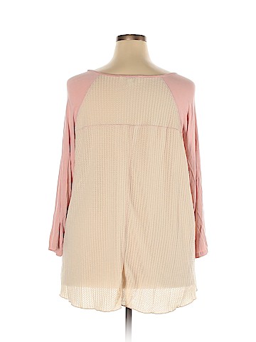 Weekend Suzanne Betro 3/4 Sleeve Top (view 2)